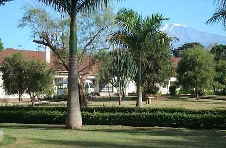 Kilemakyaro Mountain Lodge Moshi Luaran gambar
